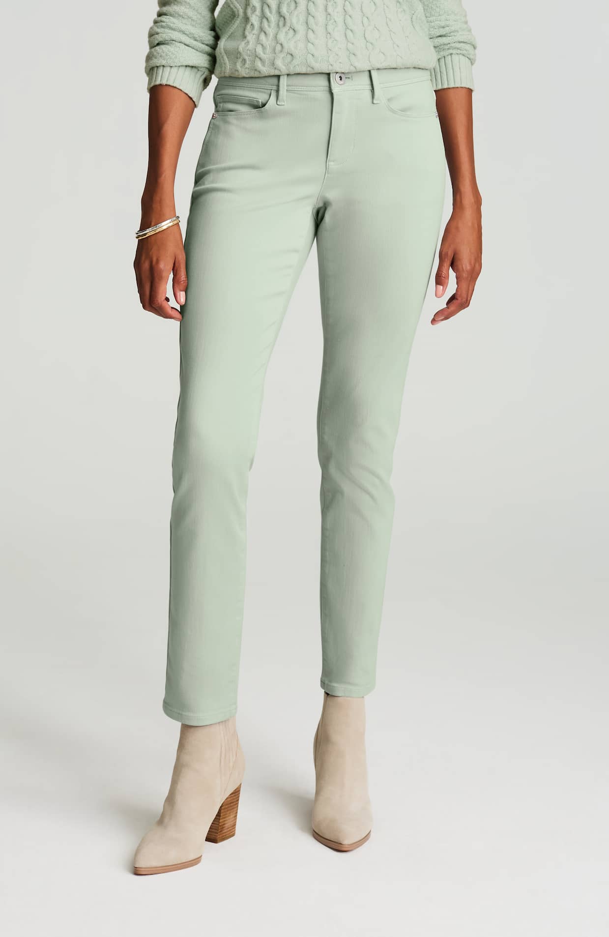 272101_9YL_FRONT.jpg