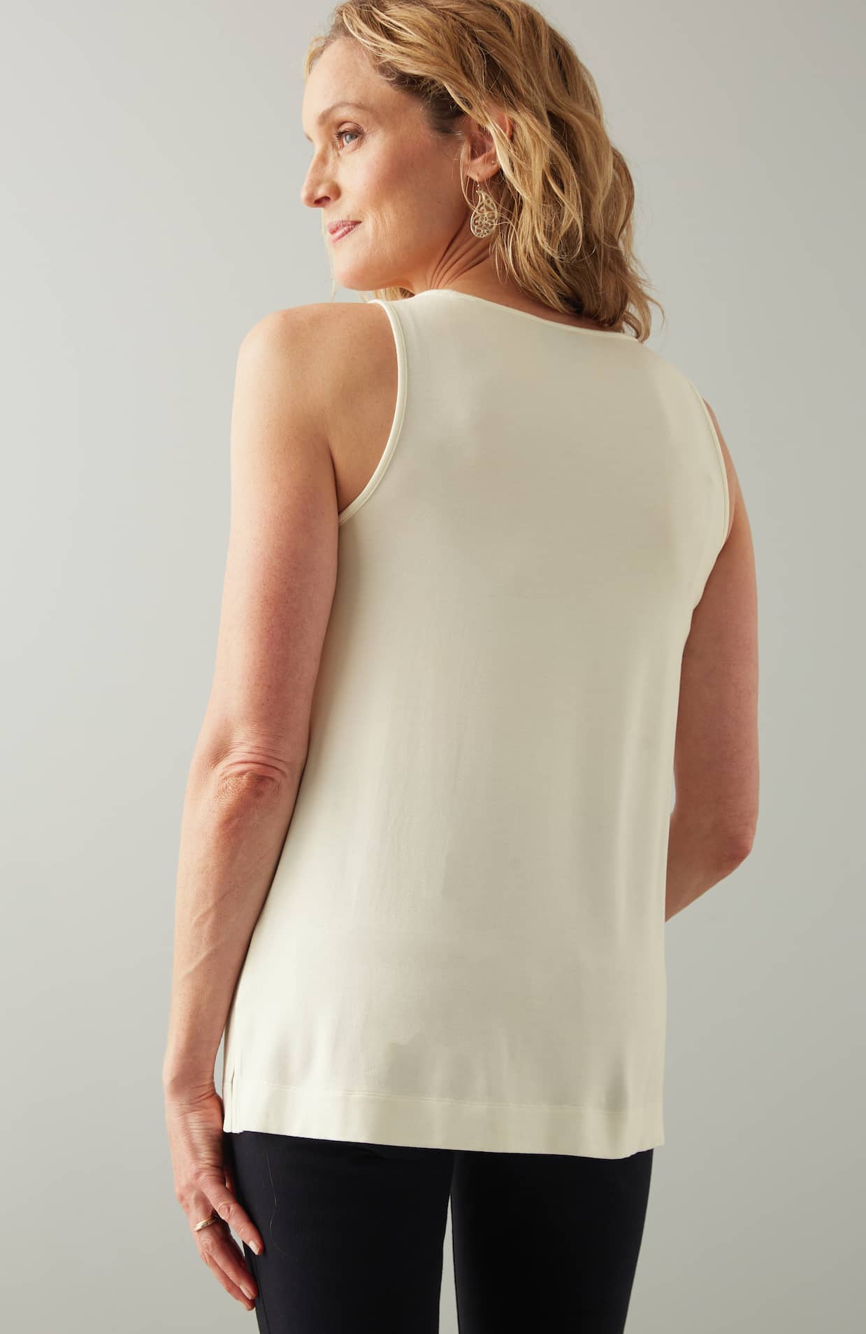 301921_871_BACK.jpg