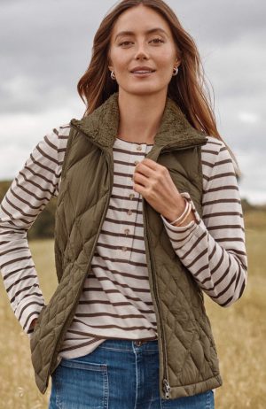 Diamond-Quilted Puffer Vest
