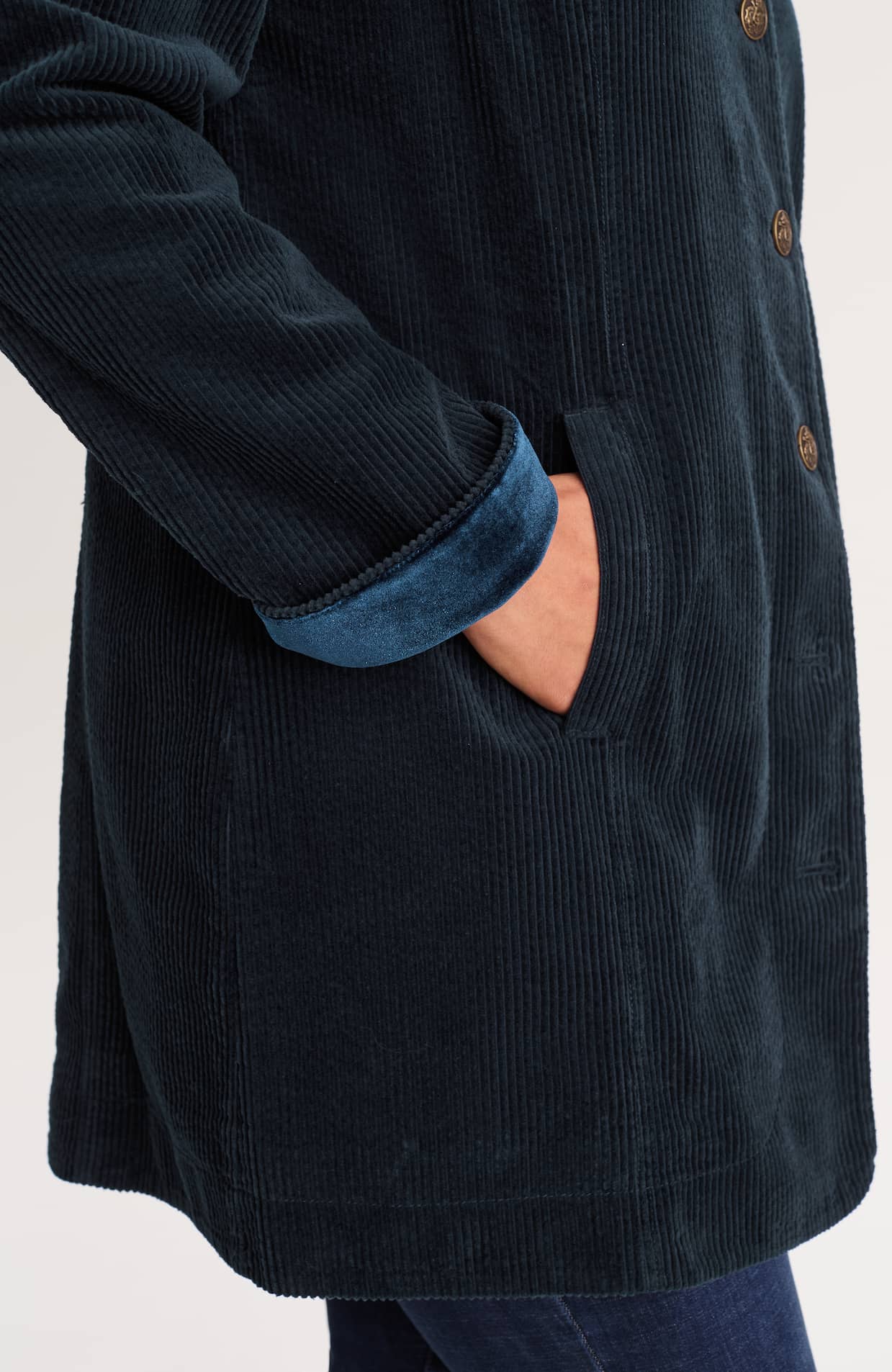 327381_20M_DETAIL.jpg