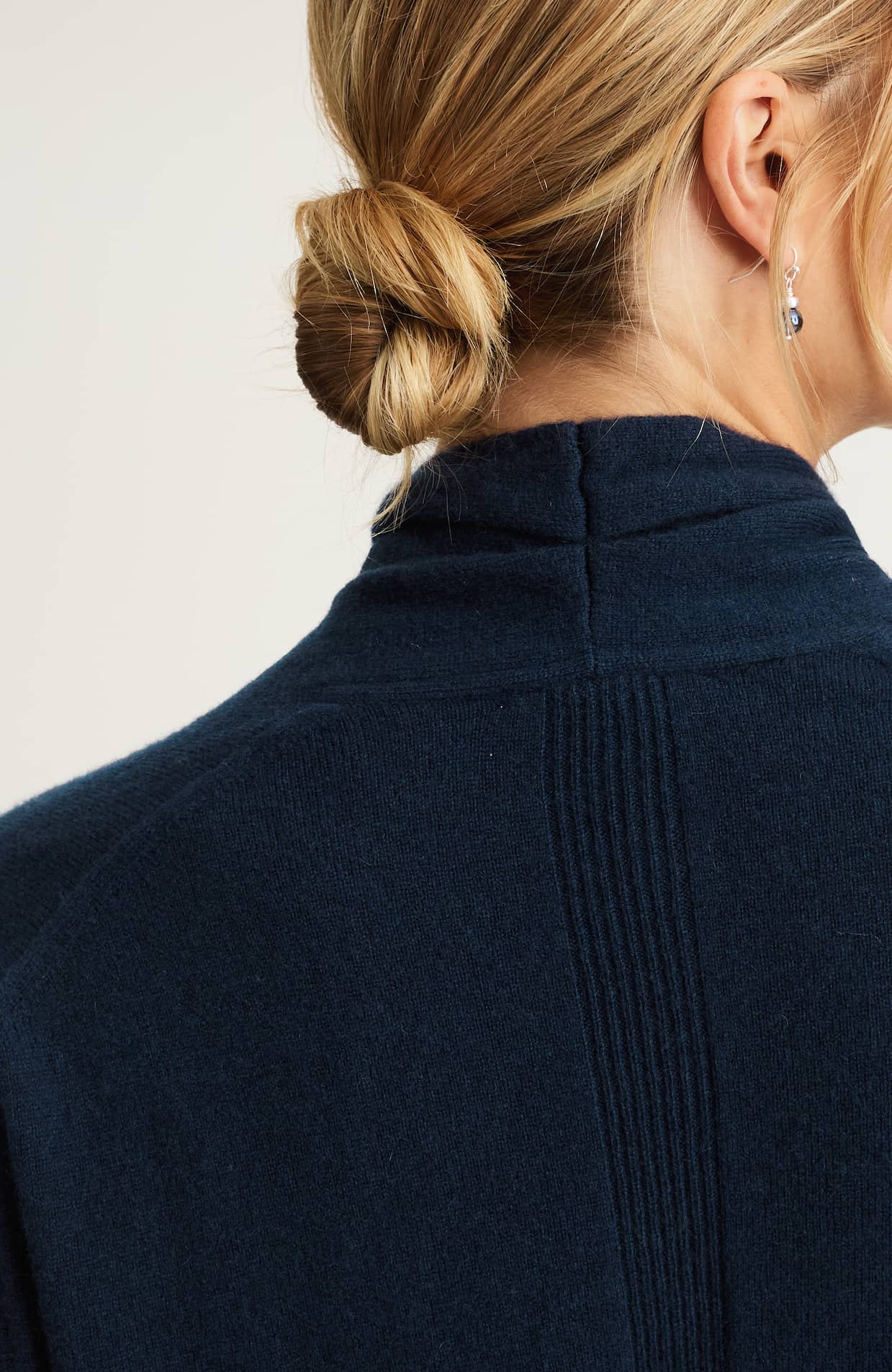 330651_9QC_BACK.jpg