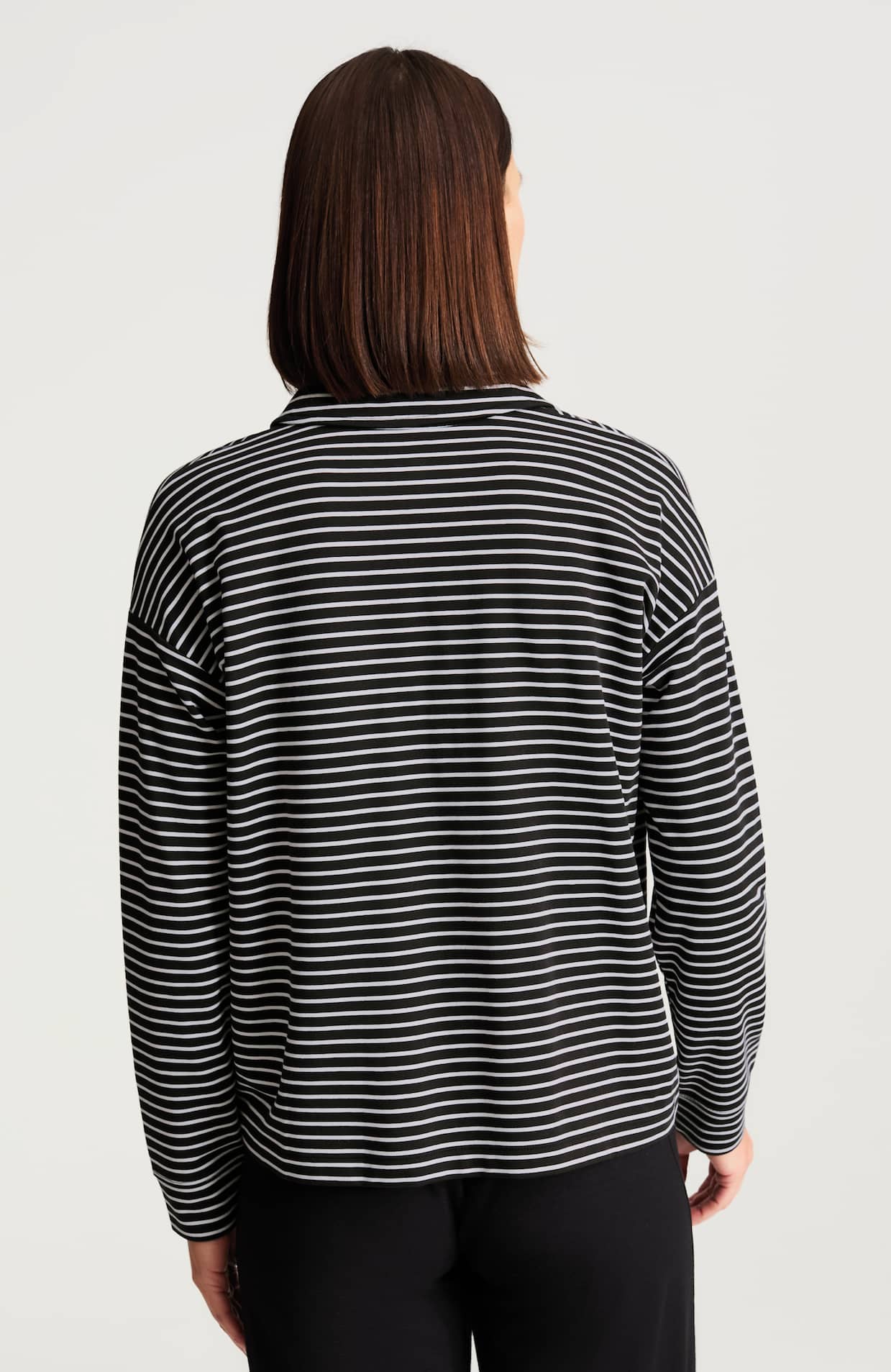 338641_BAQ_BACK.jpg