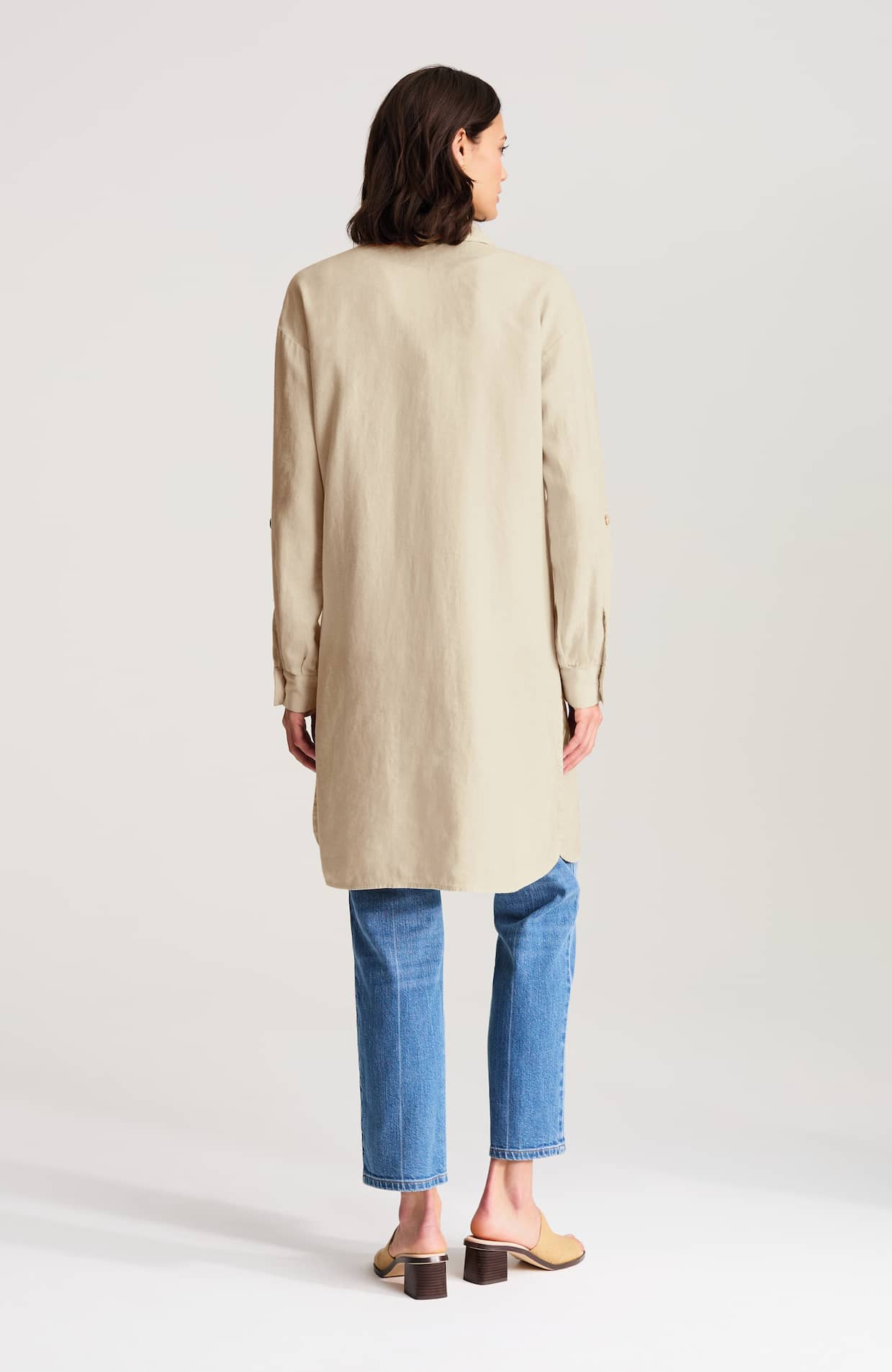 341441_JWT_BACK.jpg