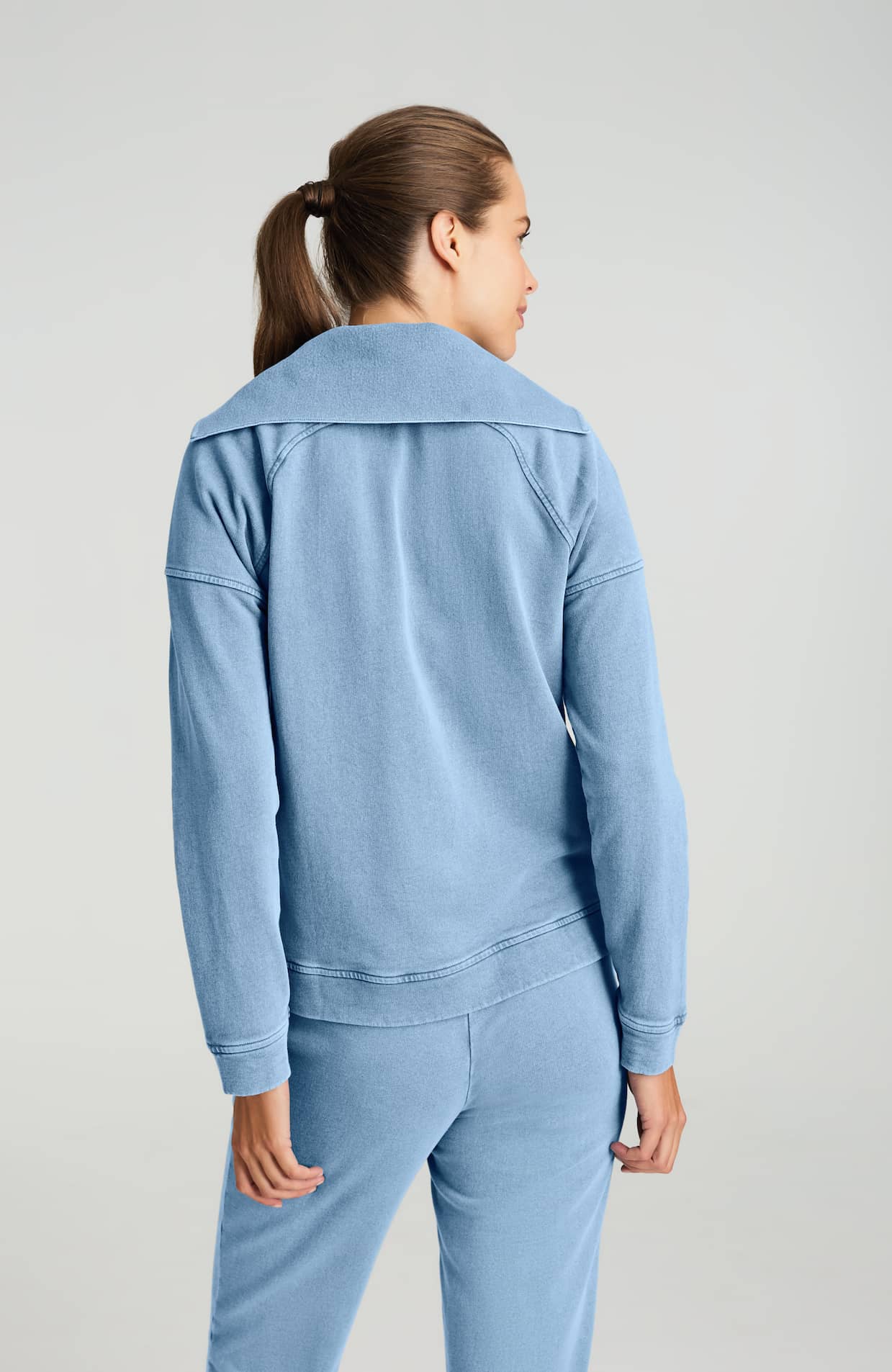 343731_94E_BACK.jpg