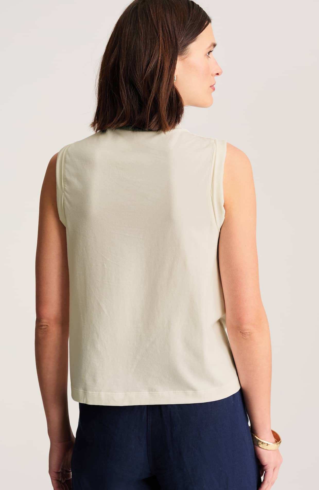 346821_61B_BACK.jpg
