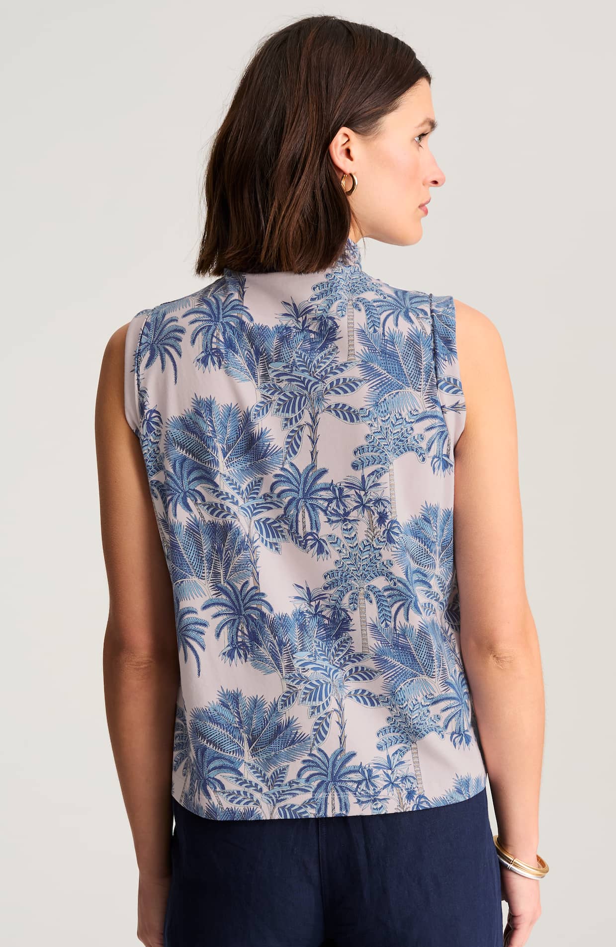 346821_BH9_BACK.jpg
