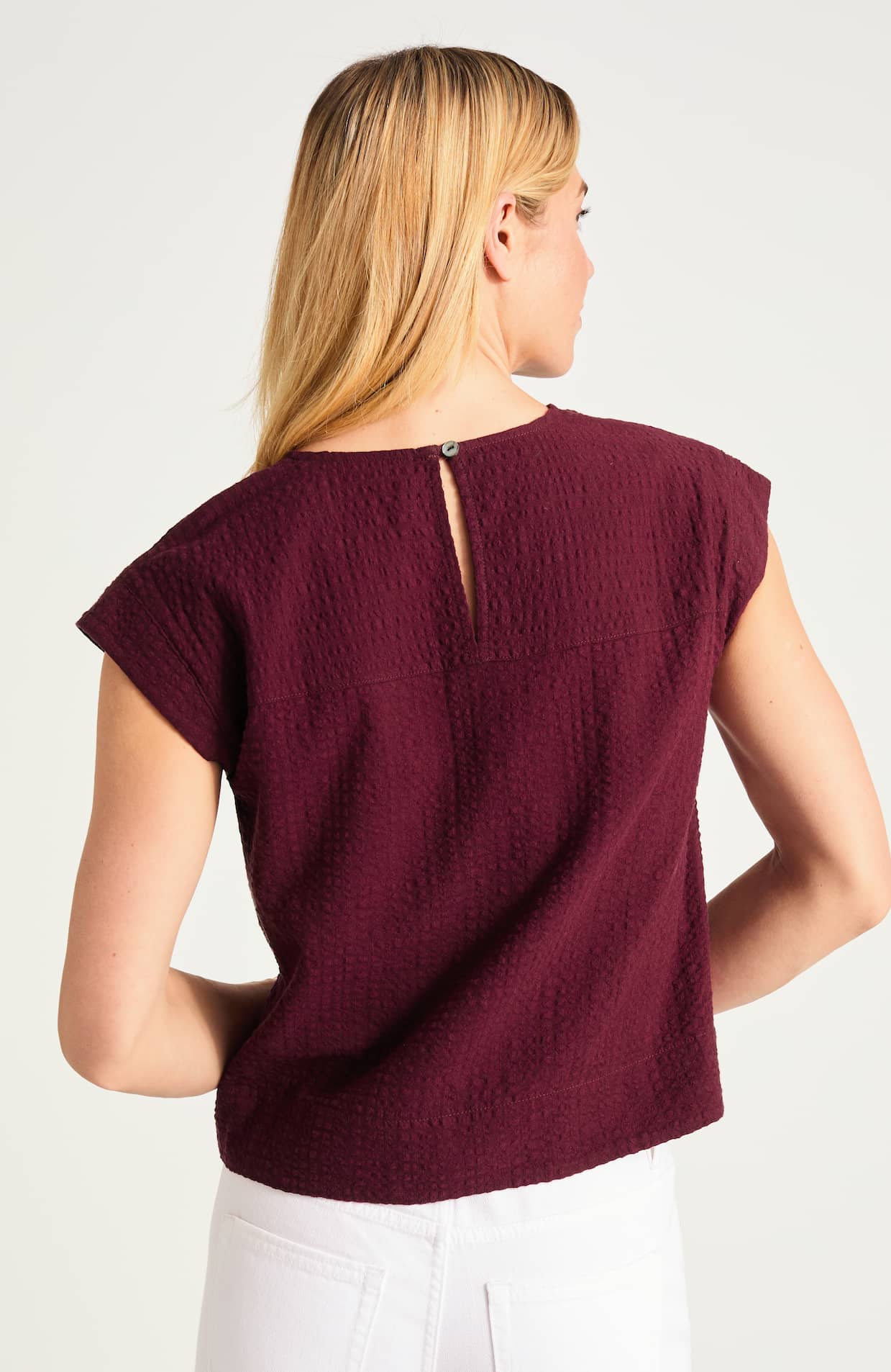 348011_EAJ_BACK.jpg