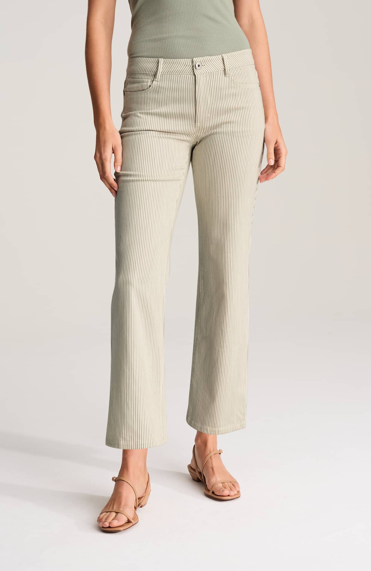 348951_BP2_FRONT.jpg