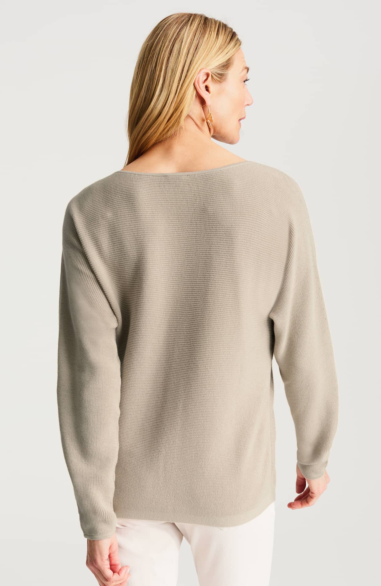 350521_AKN_BACK.jpg