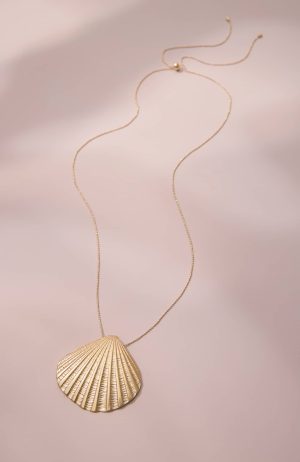 Goldtone Scallop Pendant Necklace